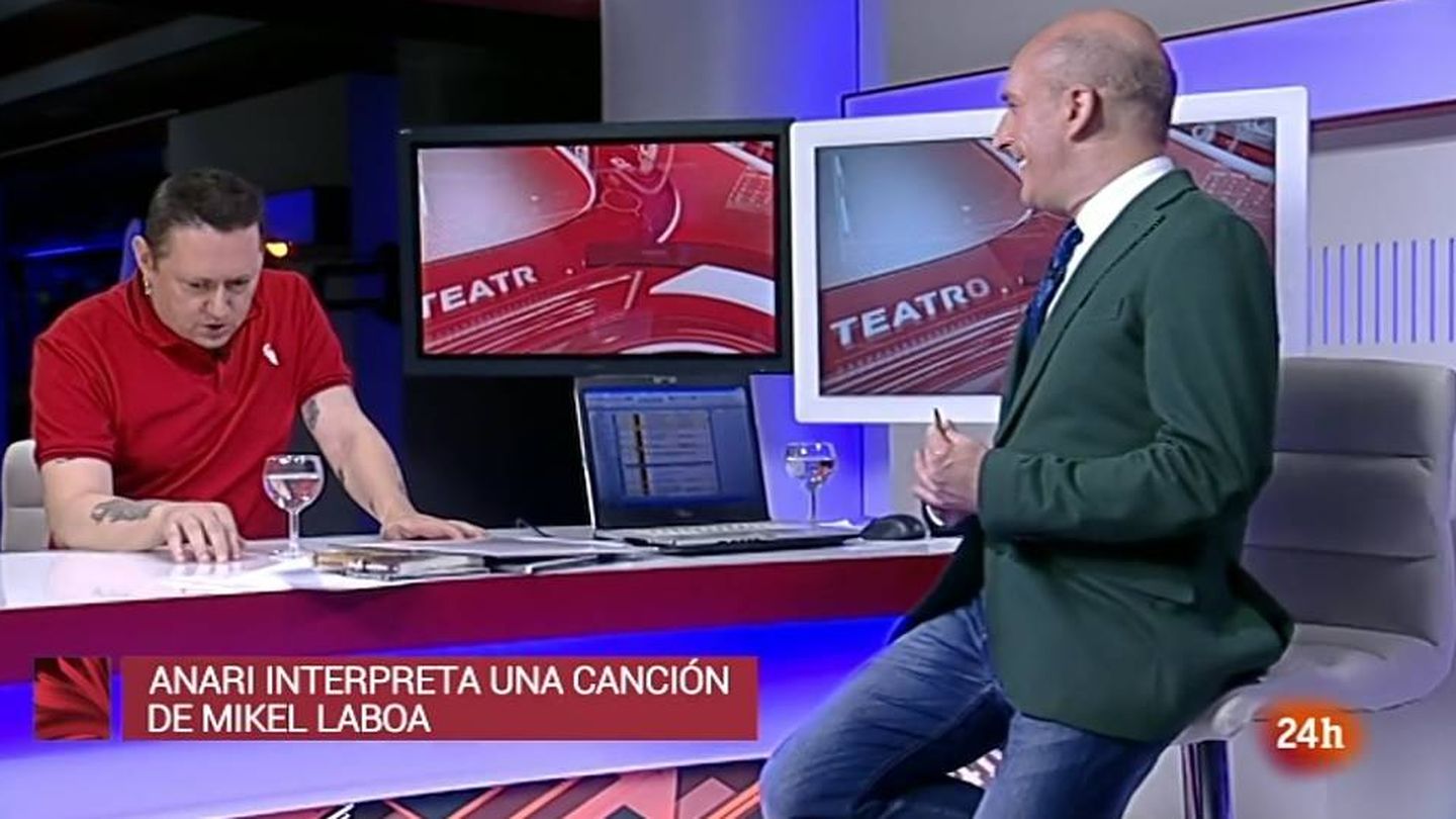 Muguruza y Antonio Gárate, en el Canal 24 Horas. (RTVE).