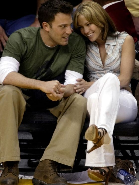 Ben Affleck y Jennifer Lopez, en una imagen de archivo de 2003. (Reuters/Blake)