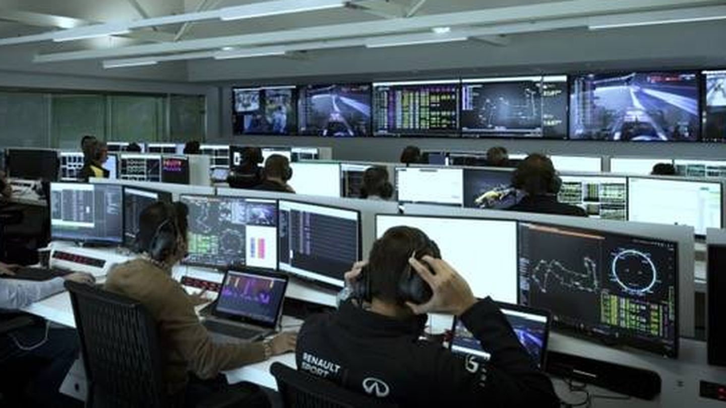 'Race Control Ops Room'. (Renault F1 Team)