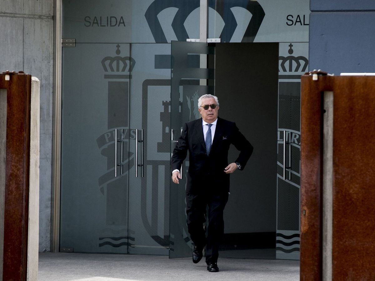 Foto: Luis Delso, a la salida del juicio del caso Gürtel, donde declaró como testigo. (EFE)