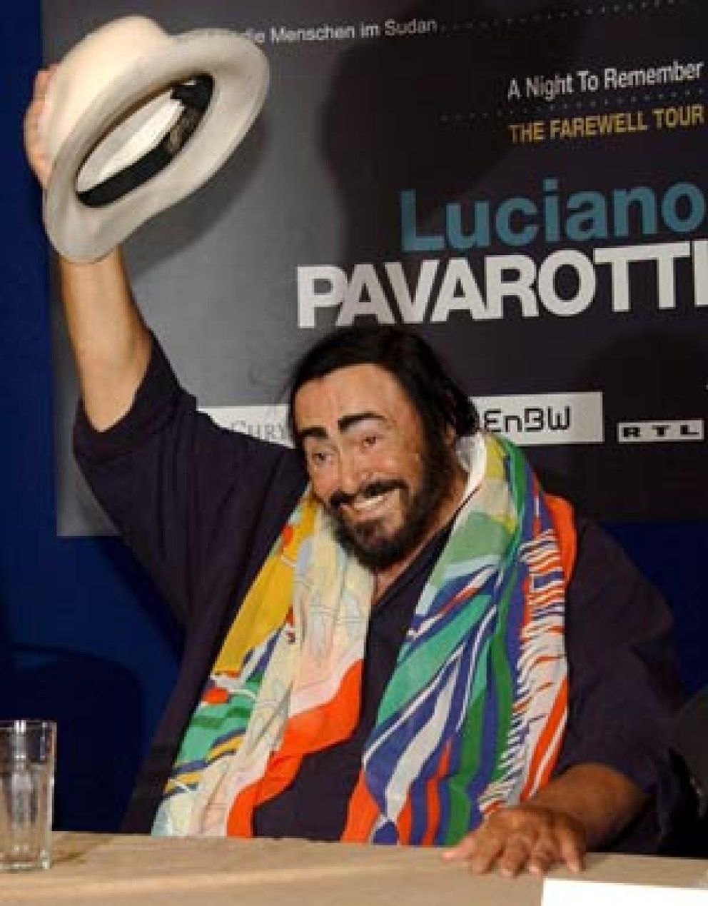 Foto: Italia recuerda a Pavarotti, al año de su muerte, evocando la música