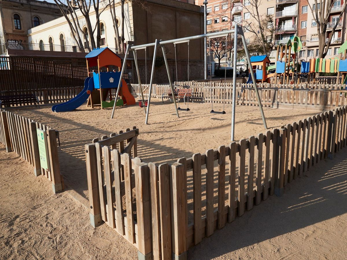 Foto: Un parque infantil de Barcelona. (EFE/Alejandro García)