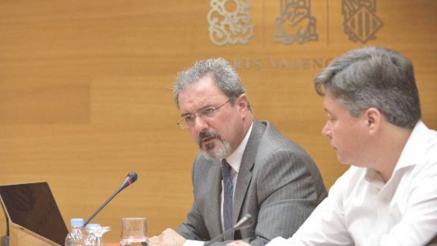 Carlos Flores, en una intervención en comisión en las Cortes Valencianas. 