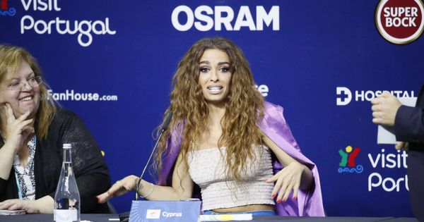 Foto: Eleni Foureira (Chipre), durante la rueda de prensa de ganadores de la semifinal. (Eurovision.tv)