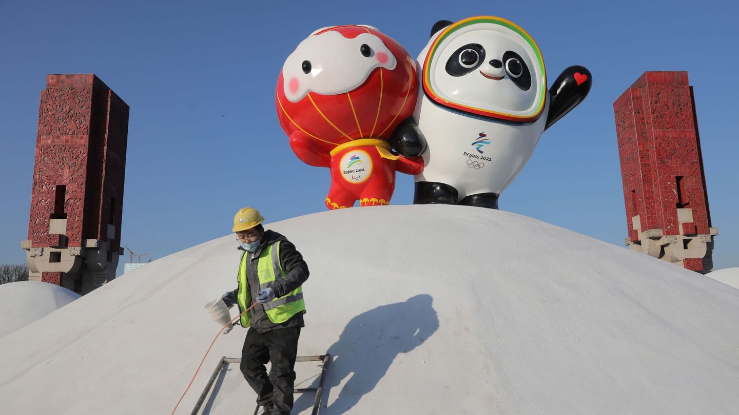Las mascotas de los Juegos Olímpicos de Invierno. (EFE/Wu Hong)