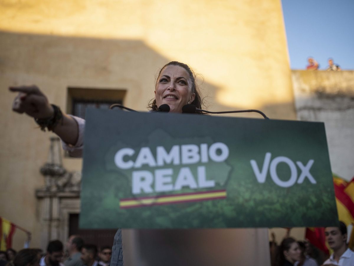 Foto: La candidata de Vox a la presidencia de la Junta, Macarena Olona. (EFE/Rafa Alcaide)