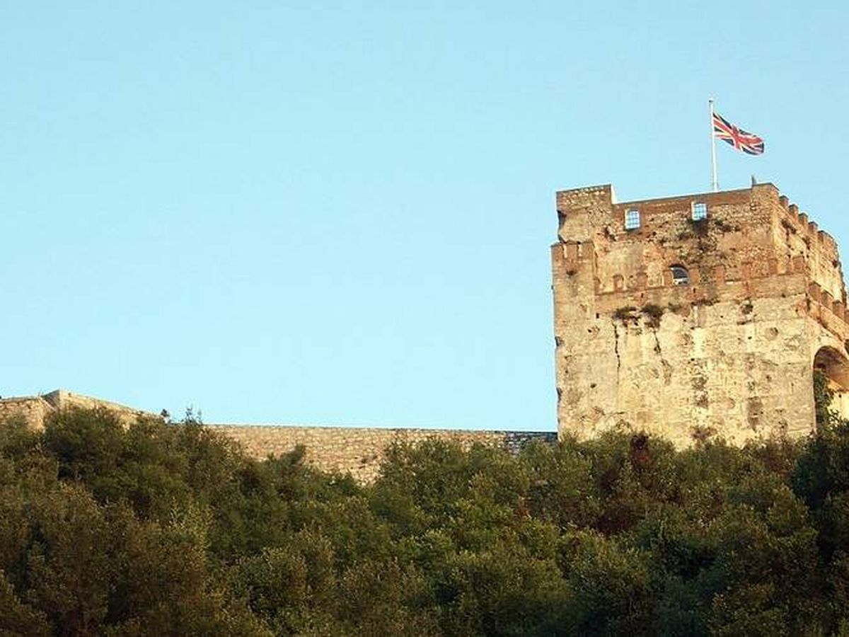 Foto: Torre del homenaje del castillo mariní de Gibraltar. (James Cridland, Wikimedia Commons)