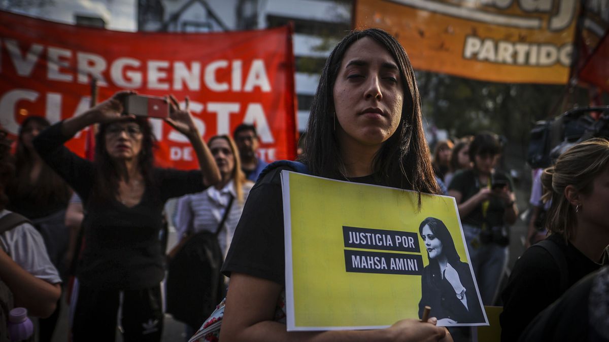 Once días después de la muerte de Mahsa Amini, el Gobierno español condena la represión en Irán