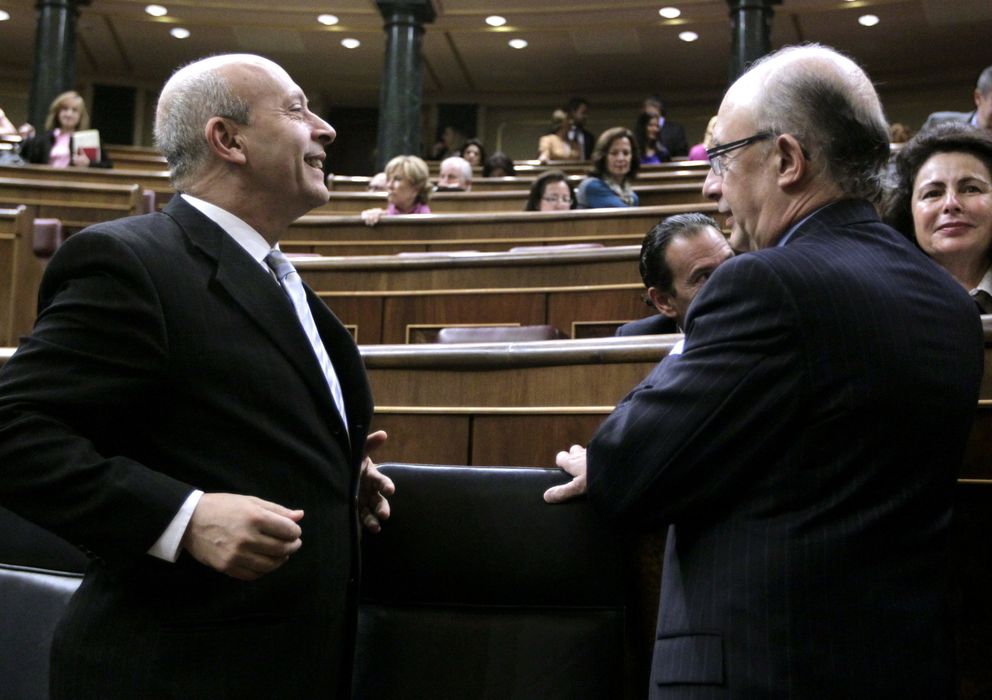 Foto: El ministro de Cultura, José Ignacio Wert, junto al ministro de Hacienda, Cristóbal Montoro (EFE)