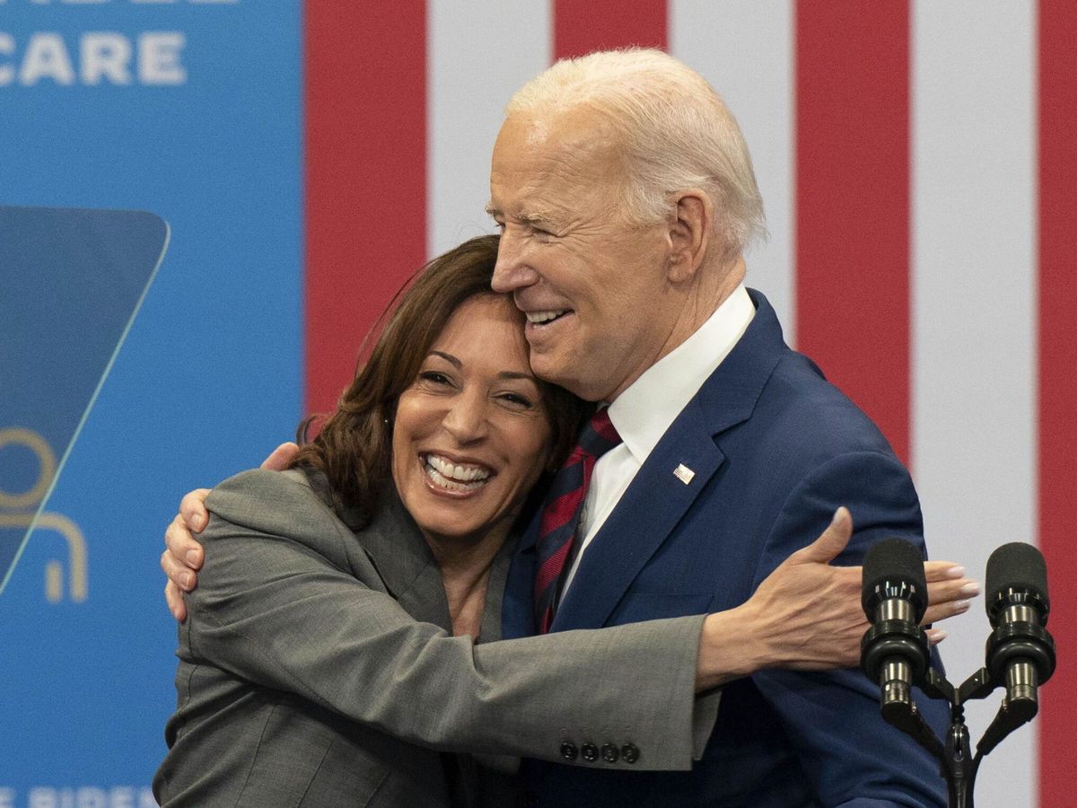 Foto: Joe Biden junto a Kamala Harris. (EFE/Allison Joyce)