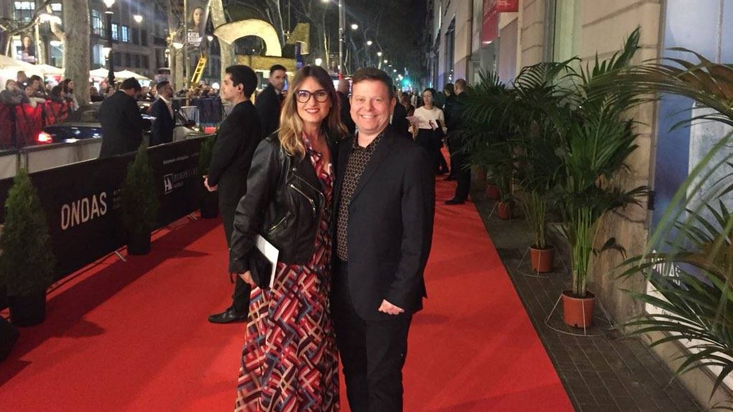 Noemí Galera y Tinet Rubira en la alfombra roja de los 'Premios Ondas 2018'. (Twitter)