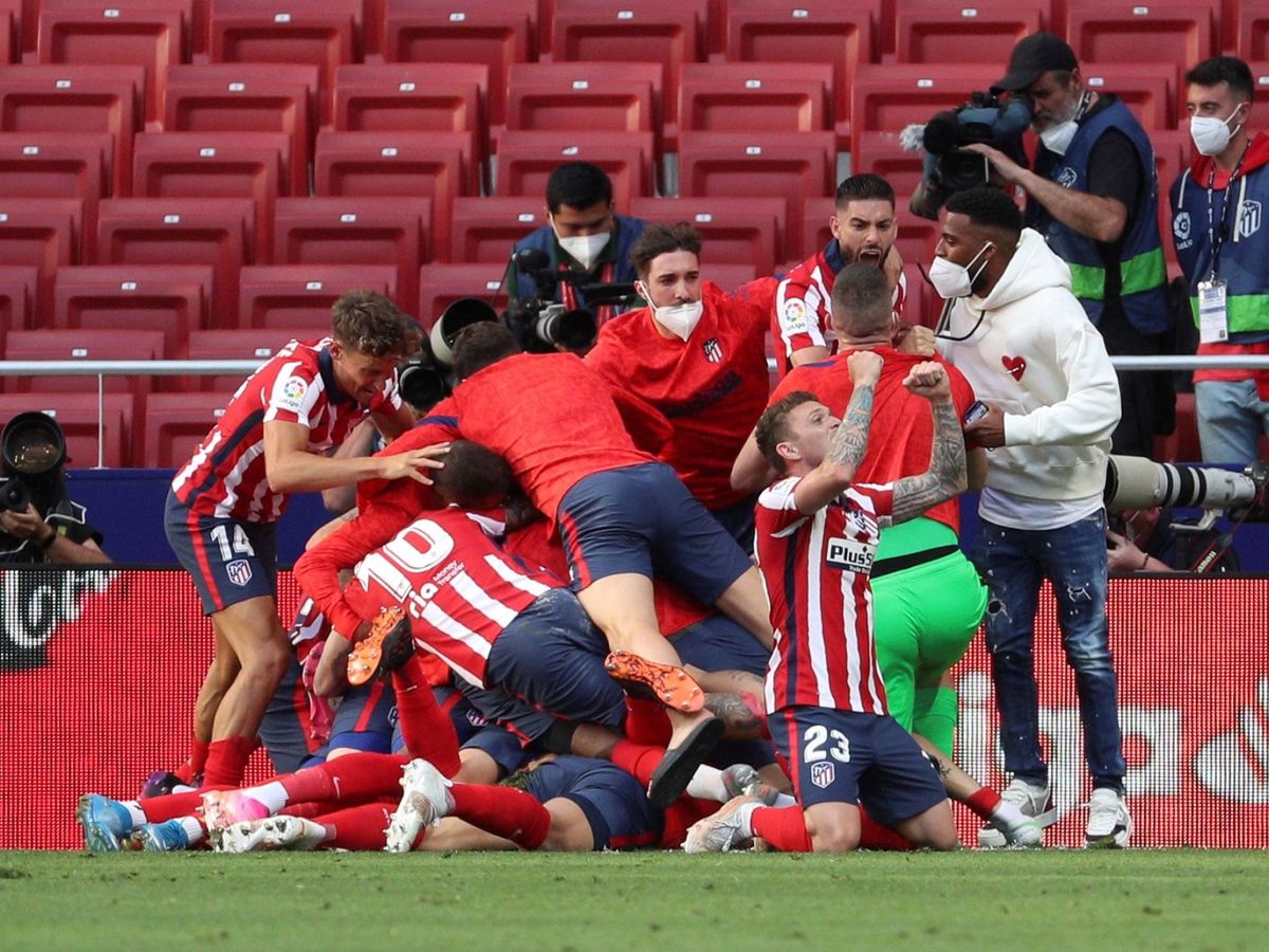 Foto: El Atlético celebra el gol de Luis Suárez. (Reuters)