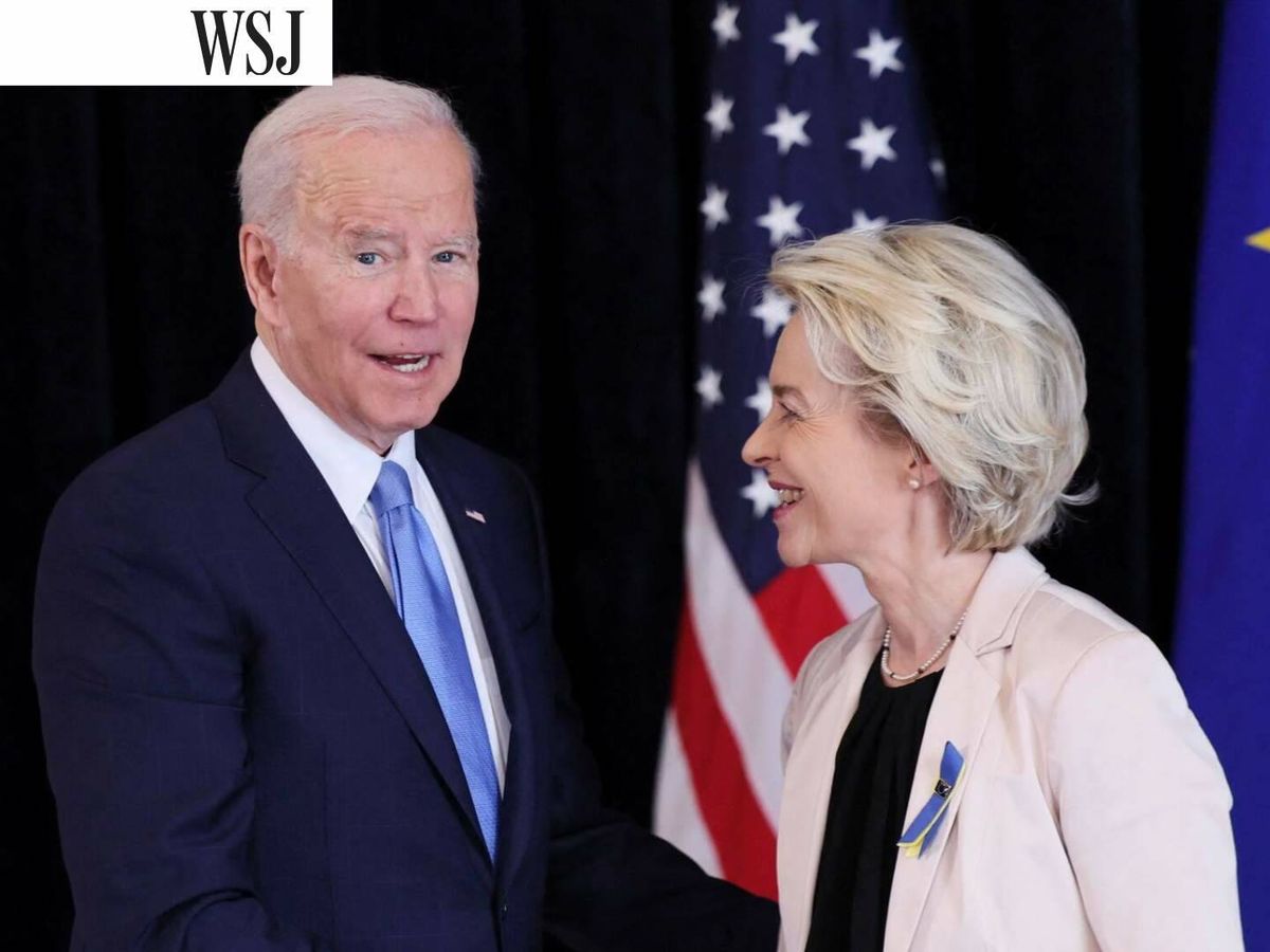 Foto: Joe Biden y Ursula Von der Leyen durante una reunión en Bruselas en 2022. (Reuters/Evelyn Hockstein)