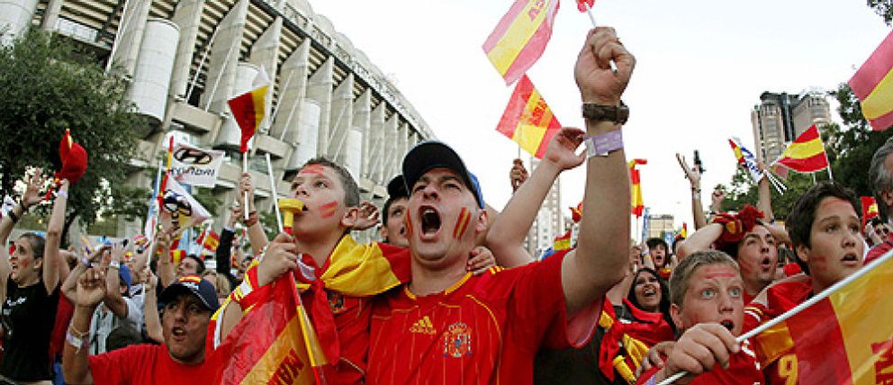 Foto: Españoles sin complejos, sólo durante el Mundial