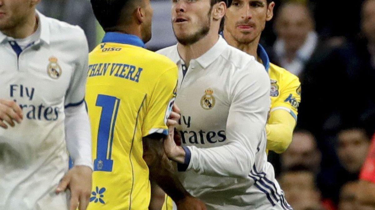 Jonathan Viera desquició y logró que expulsaran a Bale llamándole "mono blanco"