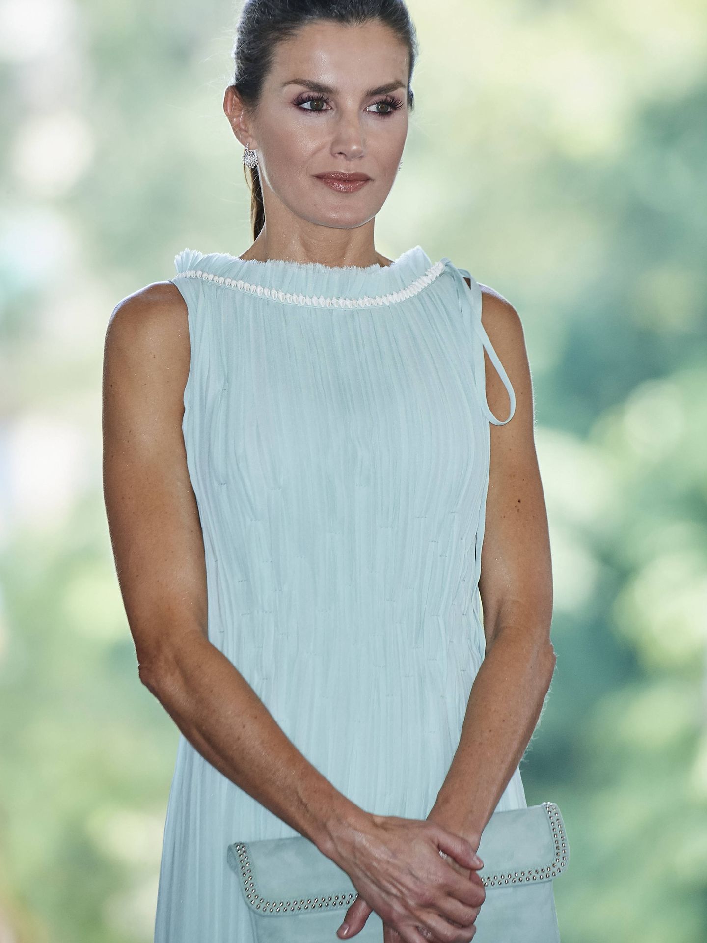 Con conchas y de Nina Ricci: el look más naíf de la reina Letizia en Cuba