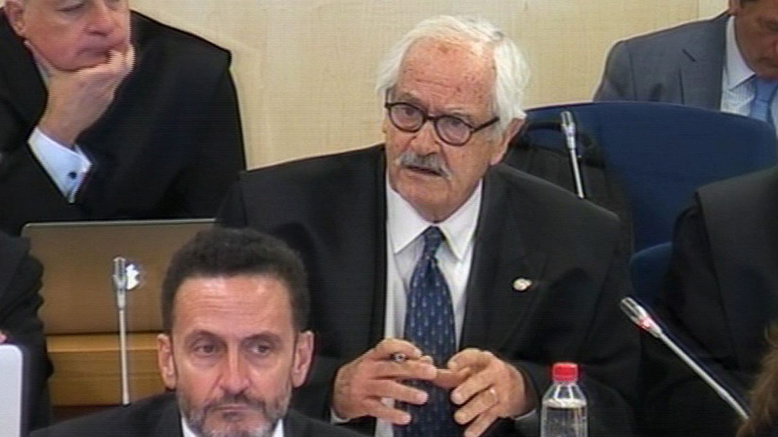 Foto: El abogado de ADADE, Mariano Benítez de Lugo, durante el juicio a Rajoy por la Gürtel (EFE)