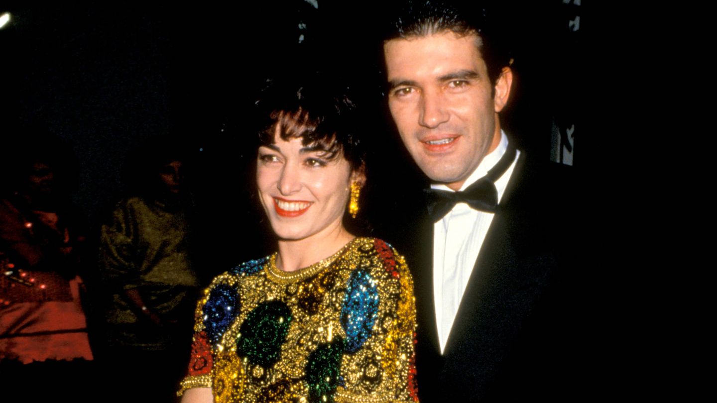 Ana Leza y Antonio Banderas, en los años 90. (Getty)
