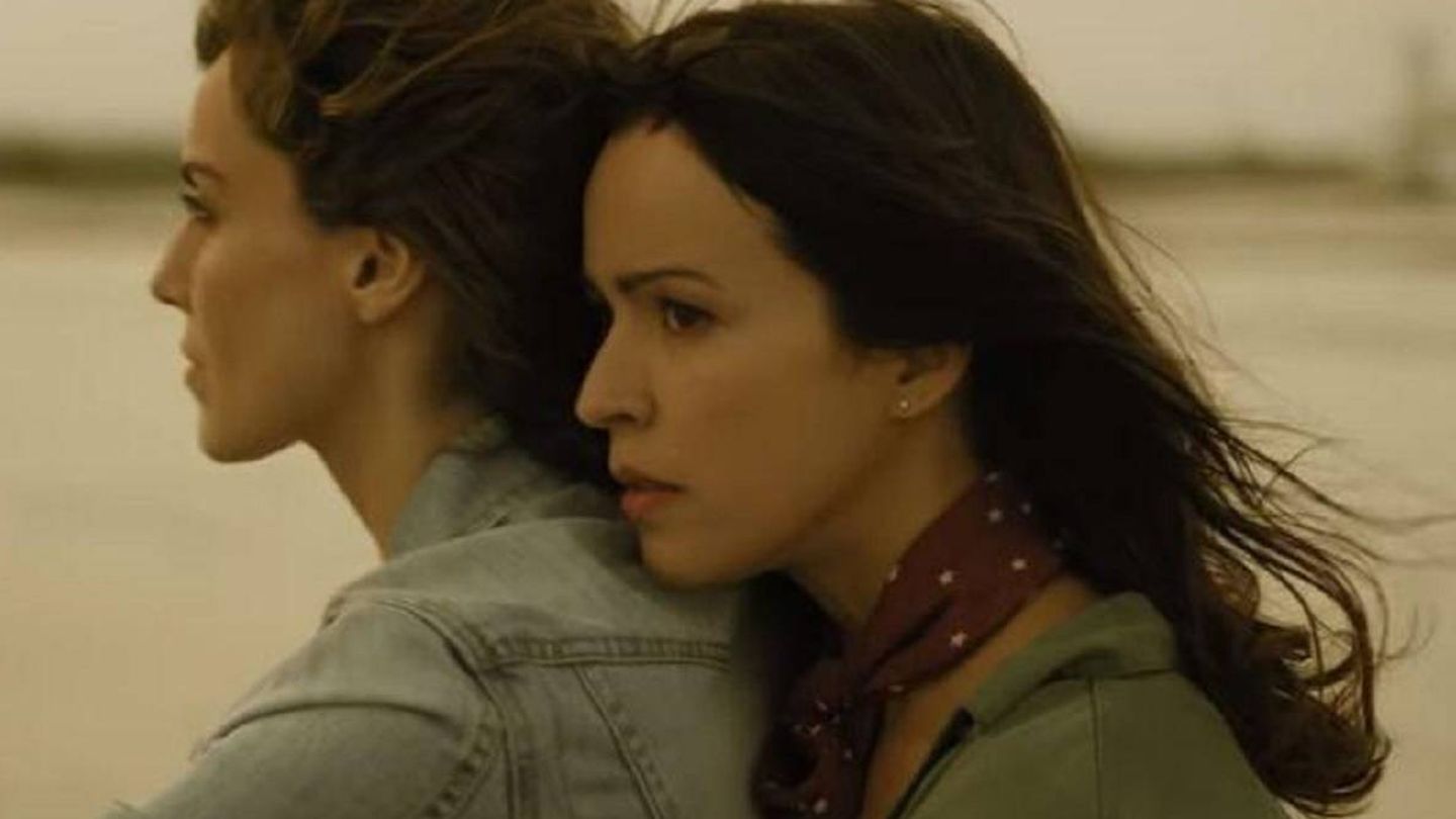 Verónica y Alejandra protagonistas de 'El embarcadero' (Movistar)