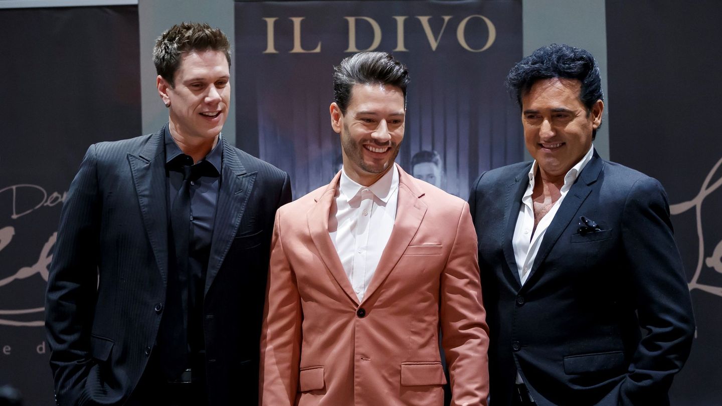Tres de los cuatro integrantes de Il Divo, David Miller, Urs Bühler y Carlos Marín. (EFE/José Méndez)