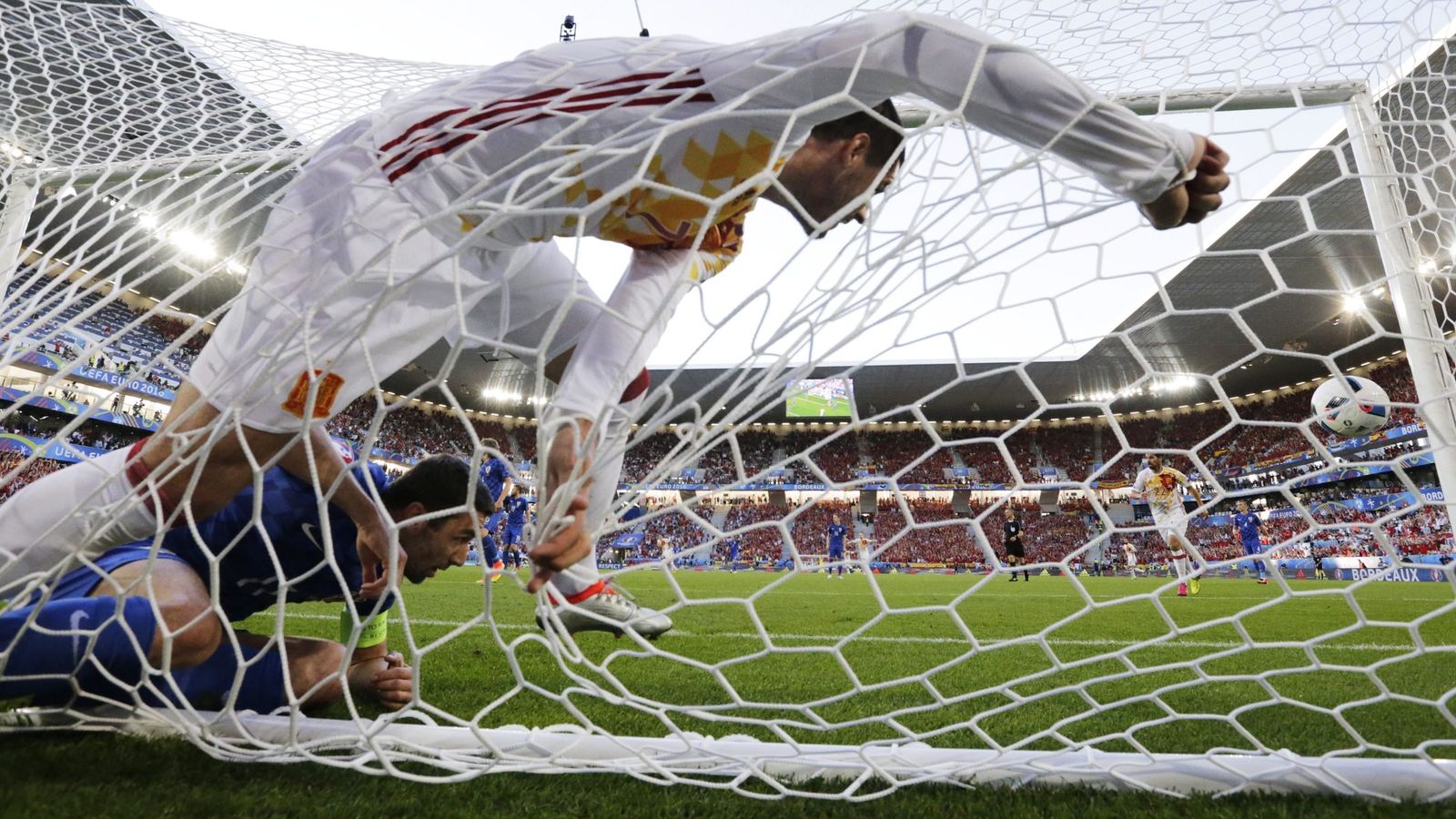 Foto: Morata, tras marcarle el 1-0 a Croacia. (EFE)