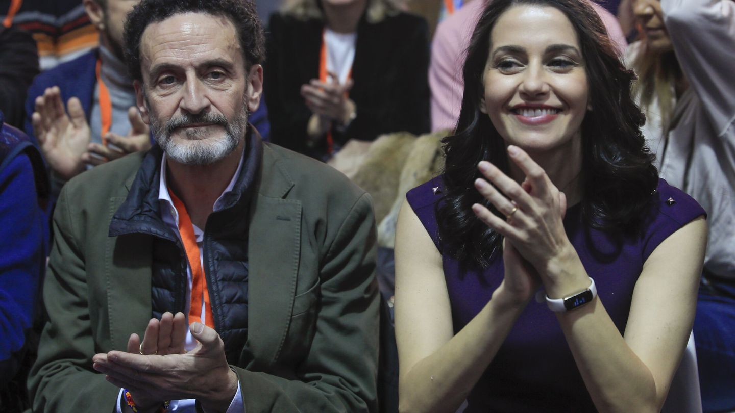 Inés Arrimadas, junto a Edmundo Bal, durante la asamblea del partido. (EFE/Fernando Alvarado)