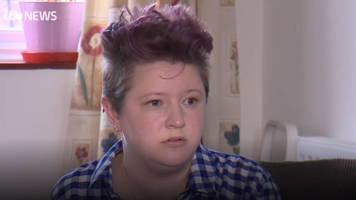 Una mujer denuncia que ha sido rechazada de más de 3.000 trabajos por ser sorda
