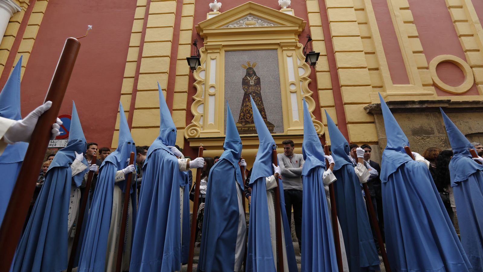 Foto: Procesión de San Esteban este martes. (Reuters)
