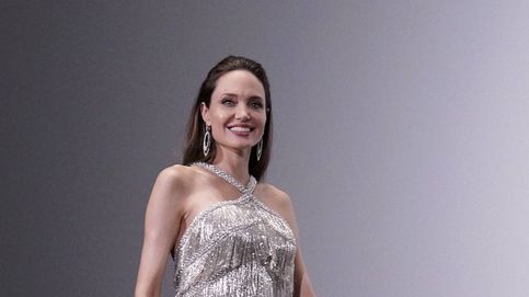 Angelina Jolie triunfó con un espectacular vestido de flecos y Zara tiene su versión para ti