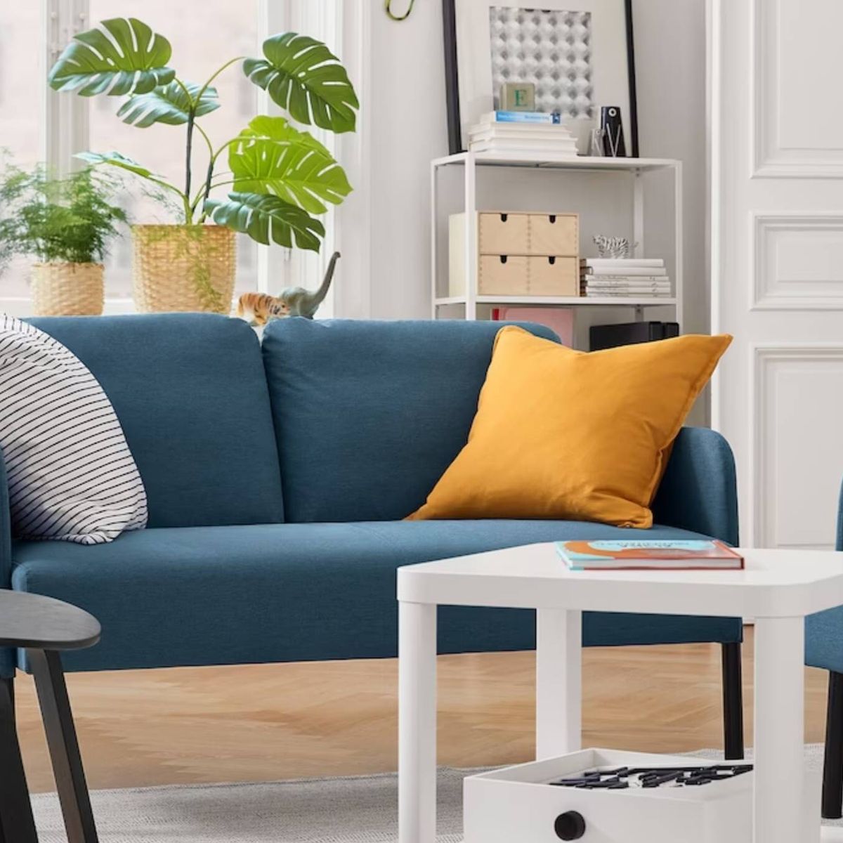 Los muebles más baratos de IKEA con los que puedes decorar un salón  completo por menos de 350 euros