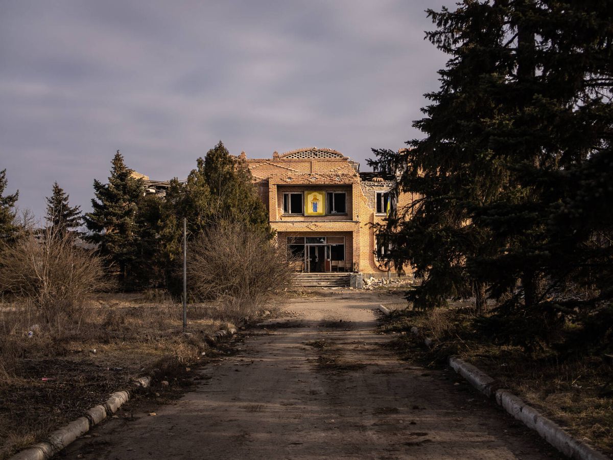 Foto: Un edificio en ruinas en el frente de Ucrania. (F. T)