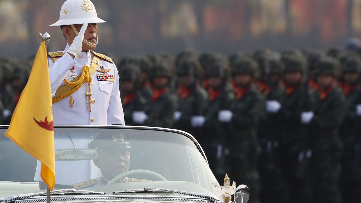 Rey de Tailandia: amenazas de muerte y protestas en la casa de Angela Merkel