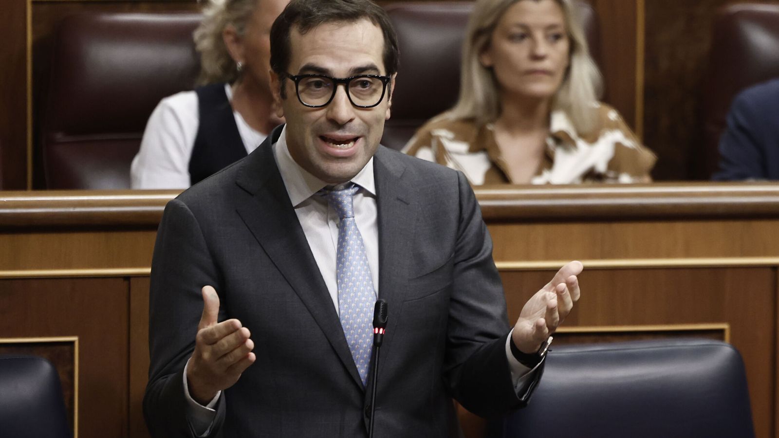 Podemos, Junts y PNV mantienen en vilo la votación de los decretos de vivienda