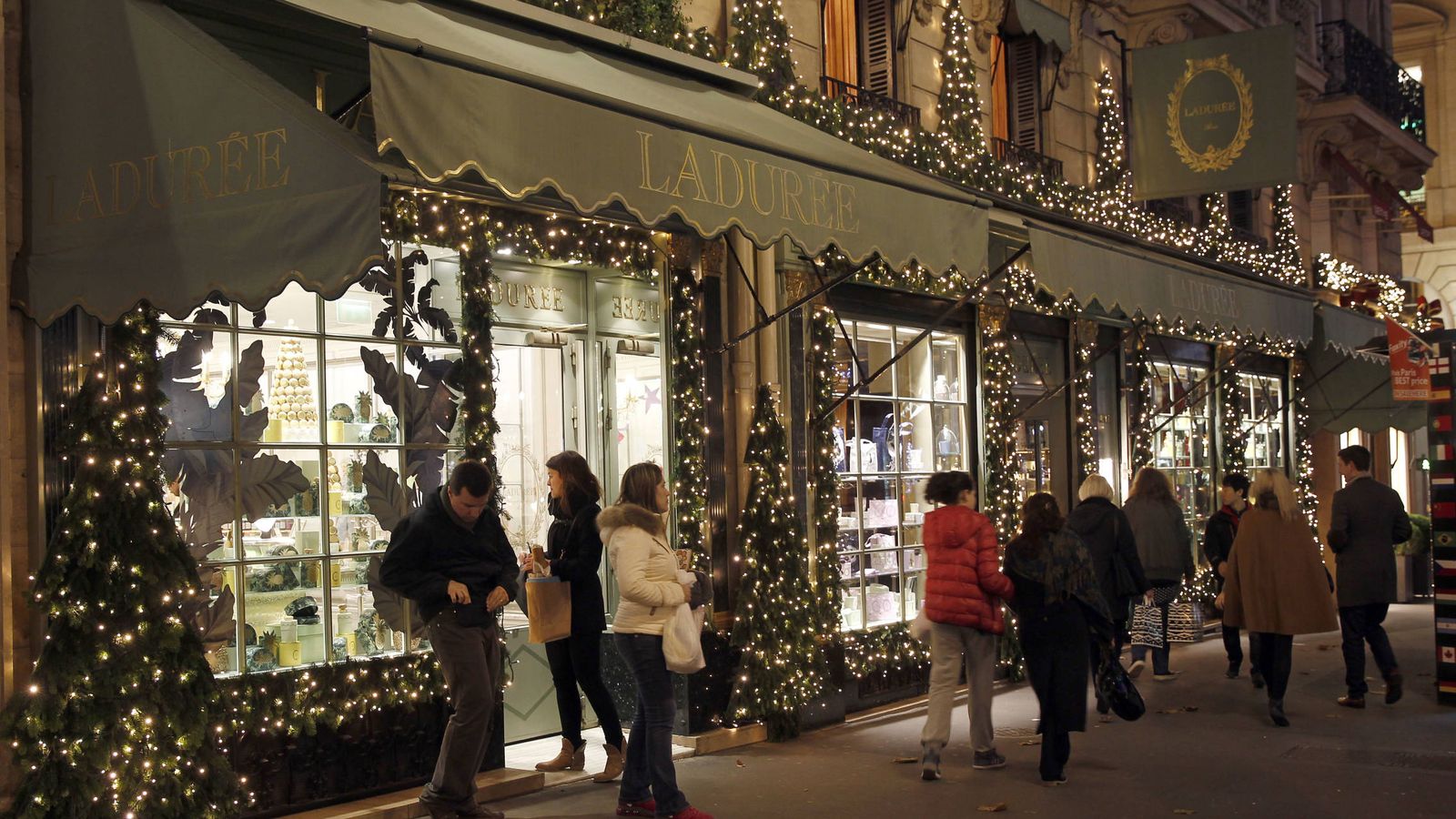 Foto: La rue Royale en París iluminada por Navidad (Getty Images)