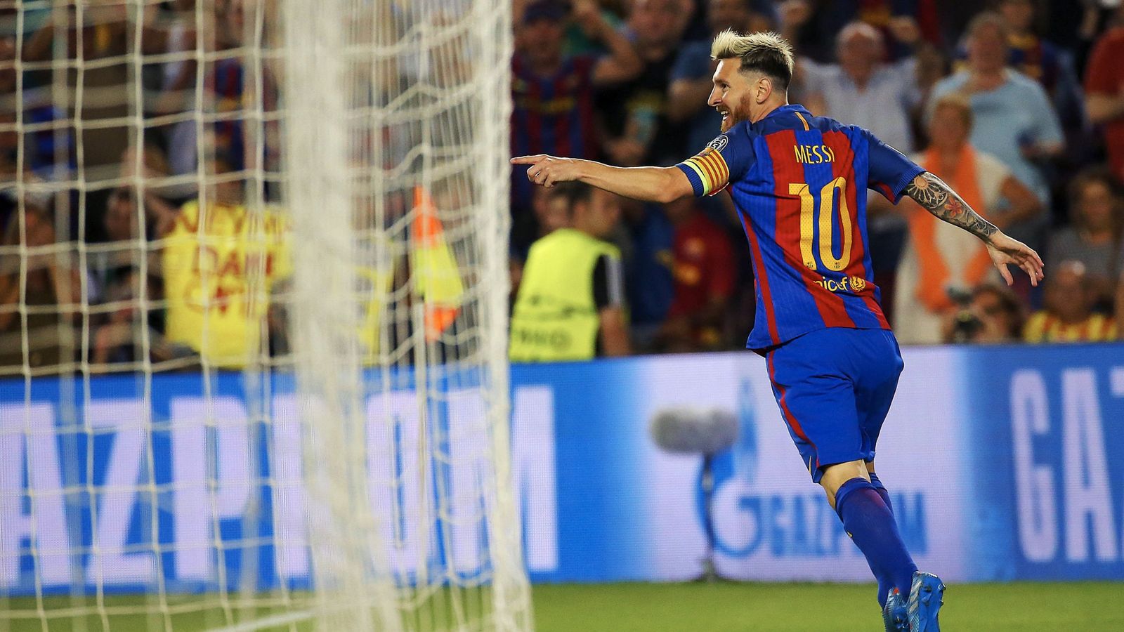 Foto: Leo Messi celebra un gol marcado en el Camp Nou (EFE)