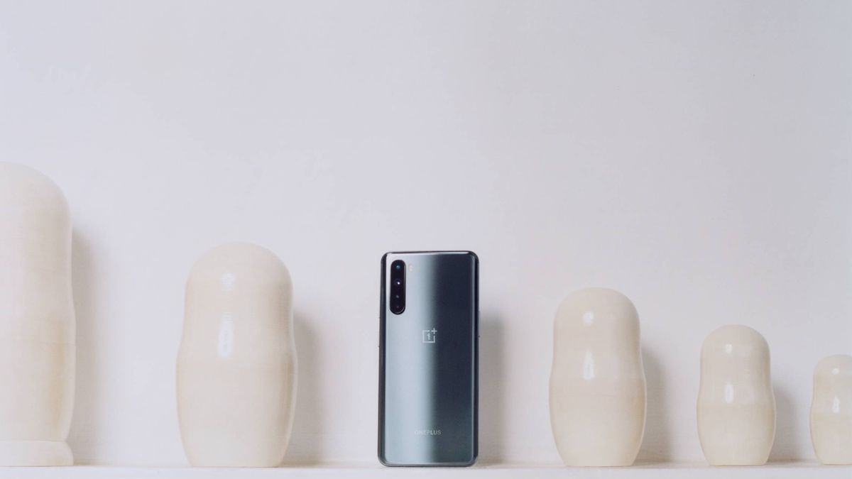 OnePlus tira los precios con su 'smartphone' 'low cost': así es su nuevo teléfono Nord