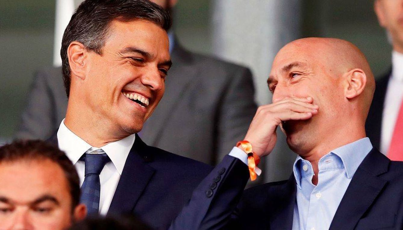 Luis Rubiales y Pedro Sánchez mostraron su rechazo al partido en Miami. (EFE)