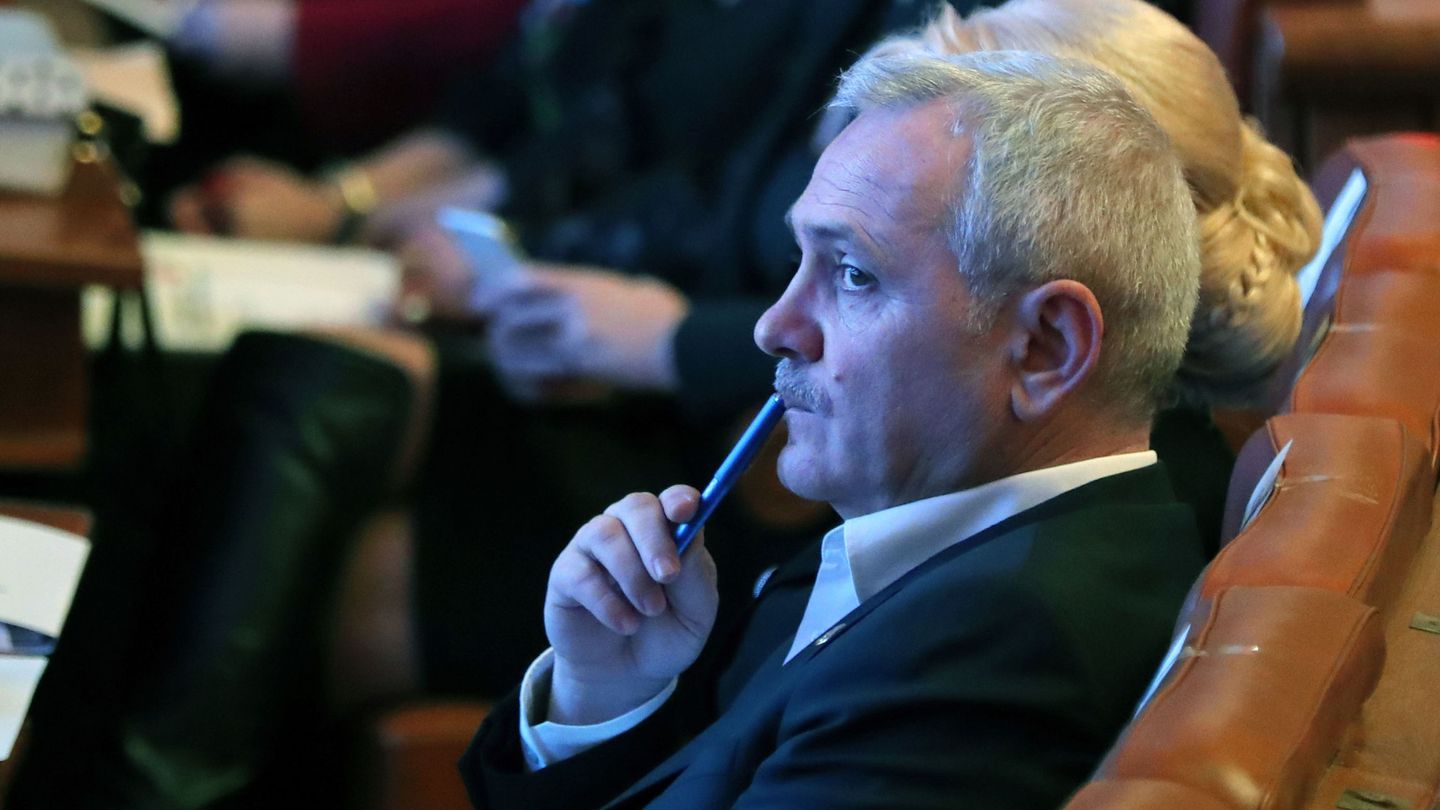 Liviu Dragnea durante una cumbre del PSD en Bucarest, en diciembre de 2018. (EFE)