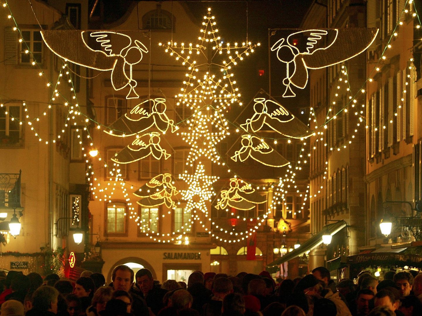 Mercado de Navidad en Estrasburgo.  (Getty)