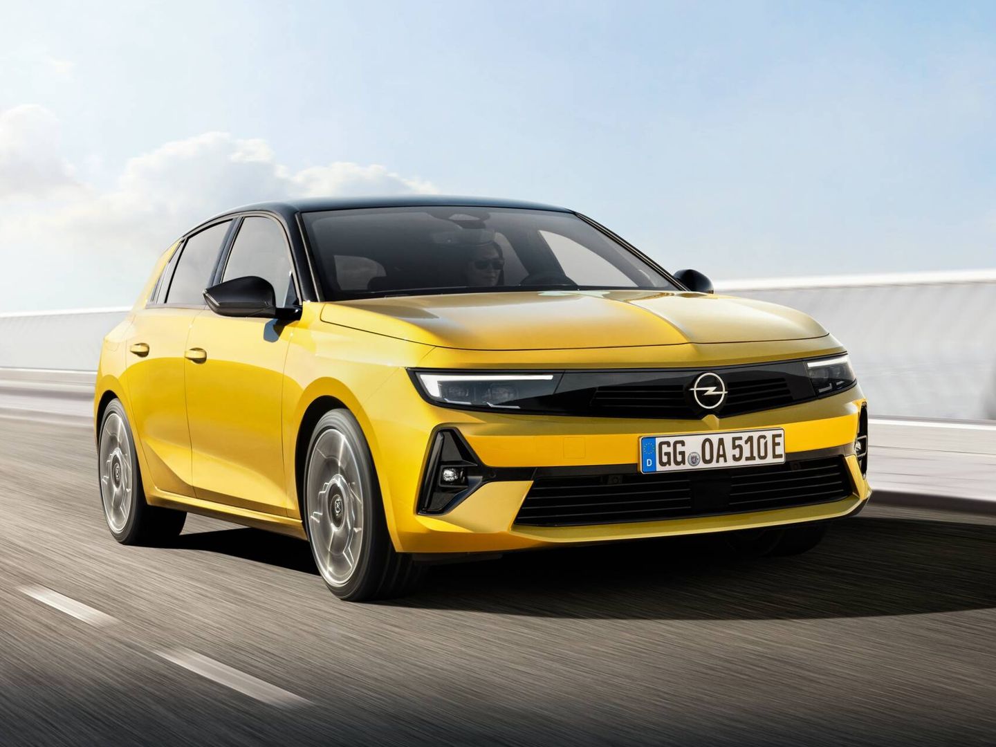 El Opel Astra cambia radicalmente de diseño. Su versión de acceso equipa un motor de gasolina de 110 CV.