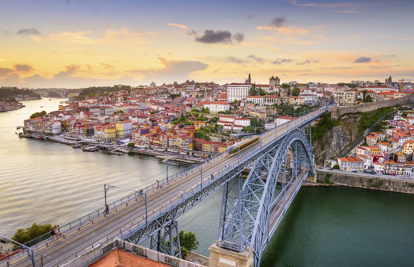 Puente de Dom Luis, en Oporto, Portugal (iStock)