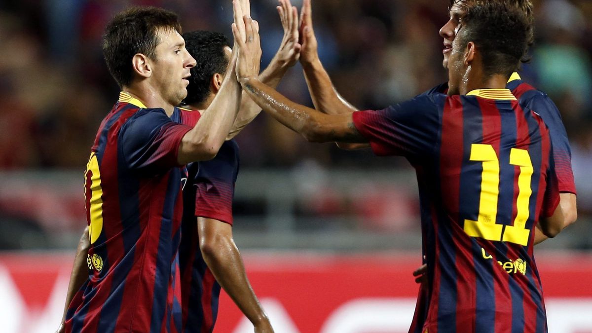 Neymar marca su primer gol con el Barça en el festival de Pedro frente a Tailandia