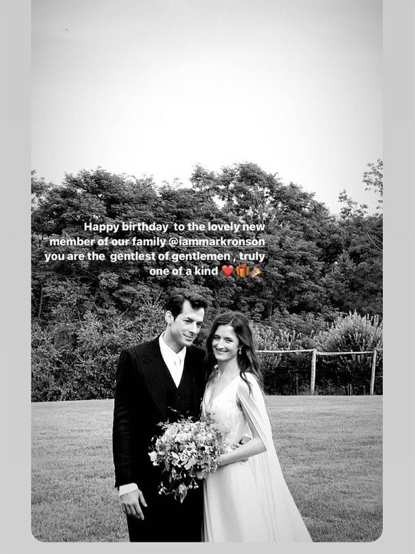 La hermana de Grace, Louisa Gummer, dedicó unas emotivas palabras de cariño a su cuñado por su cumpleaños. (Instagram @iammarkronson)