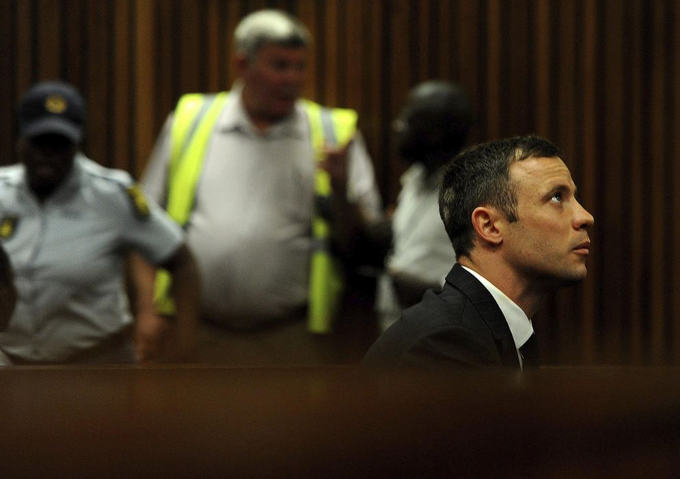 Foto: El atleta sudafricano Oscar Pistorius, durante un momento de juicio.