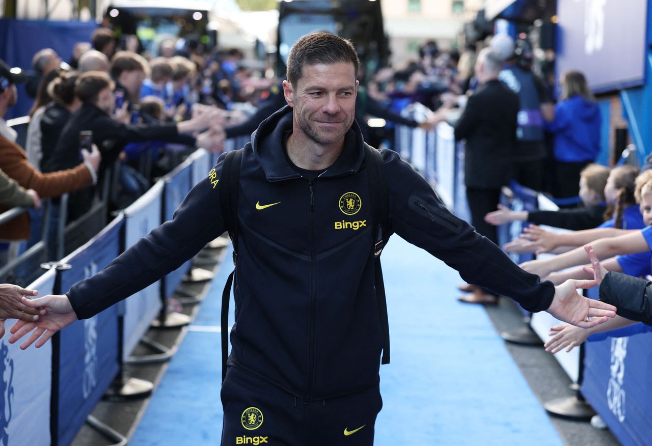 Xabi Alonso, antes de un partido con el Chelsea. (REUTERS/Paul Childs)