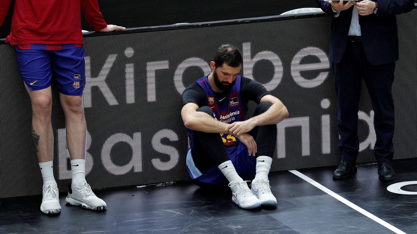 Mirotic acabó desolado tras perder la final contra el Baskonia. (EFE)