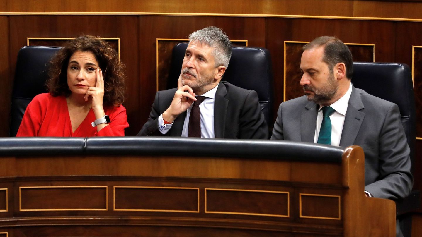 Los ministros María Jesús Montero, Fernando Grande-Marlaska y José Luis Ábalos, el martes. (EFE)