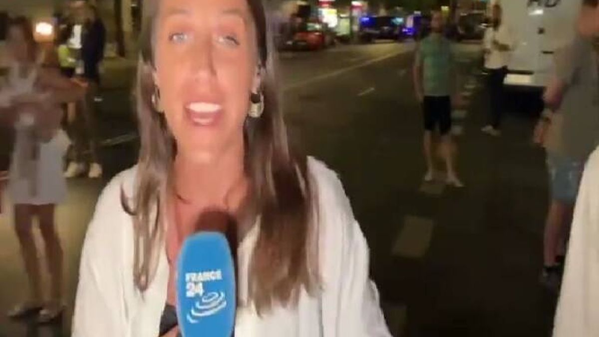 Una periodista denuncia el acoso de un joven durante una retransmisión de la noche electoral