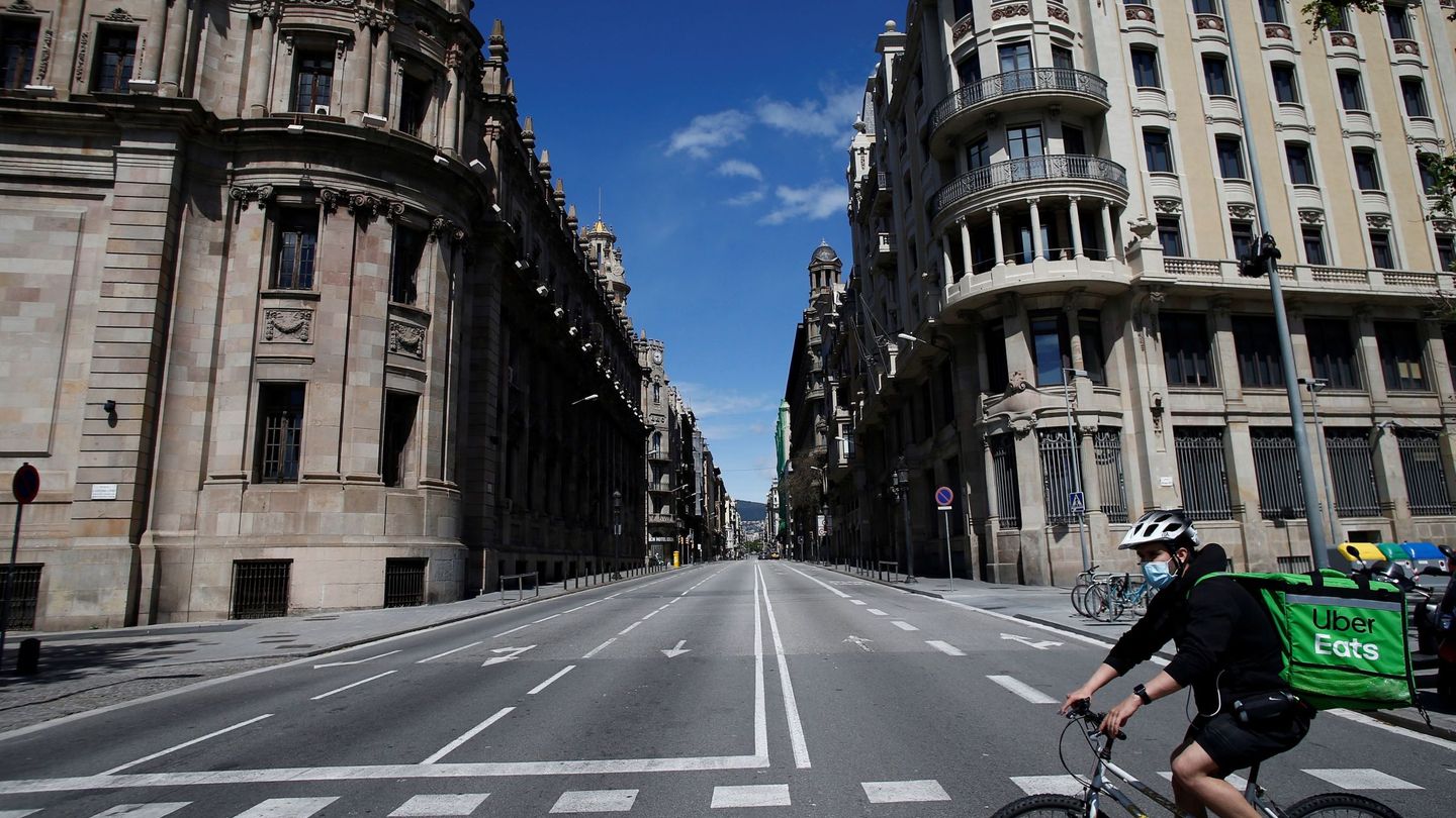 Aspecto de la Via Laietana de Barcelona. (EFE/Quique García)
