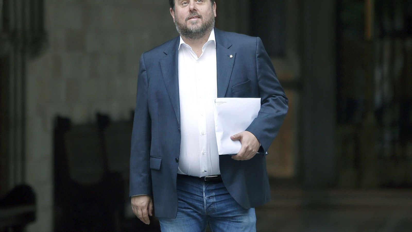 Foto: Oriol Junqueras antes de entrar en la reunión del Gobierno Catalán. (EFE)